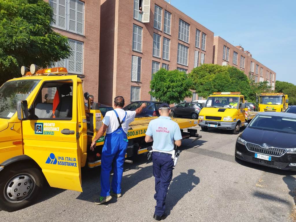 Evacuazione di 3 case popolari a Livorno in un giorno.