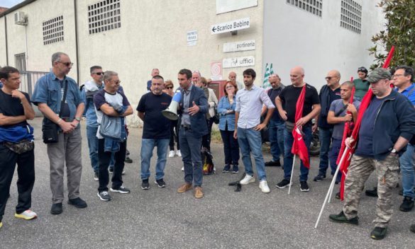 Falchi di Cartonificio Fiorentino racconta dei singolari incontri avvenuti nella loro nuova proprietà.