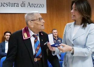 Festeggiato a Arezzo il compleanno del nonno Carmine