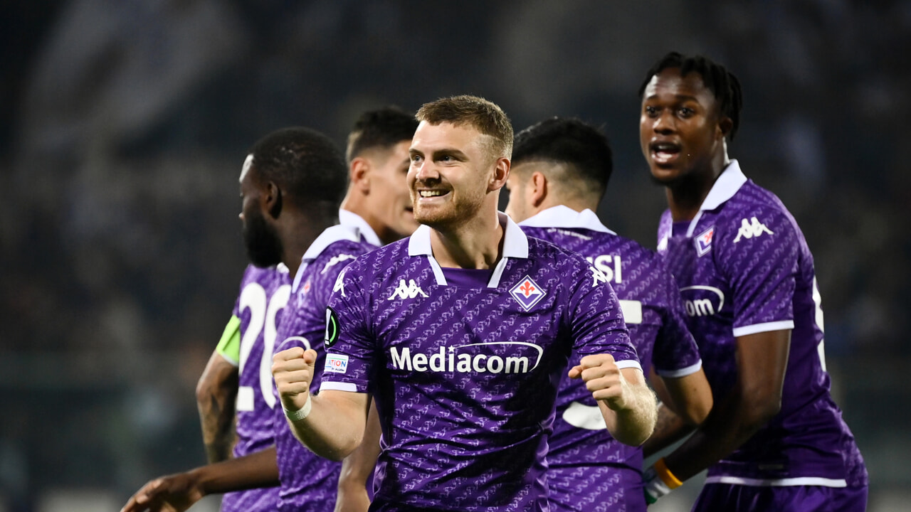 Fiorentina travolge Cukaricki, 6-0, Franchi in festa.