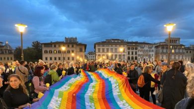 Firenze, 10mila partecipanti alla fiaccolata per la pace, unite tutte le religioni