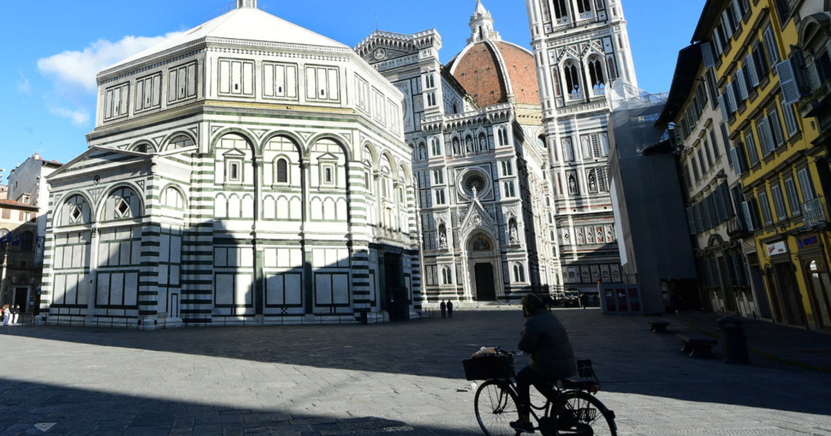 Firenze, Nardella vieta Airbnb nel centro storico, Forza Italia protesta.