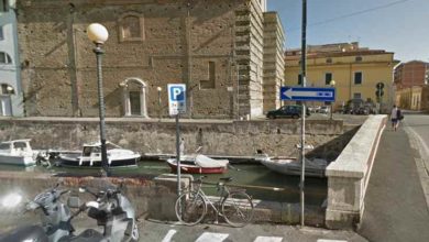 Giovane in stato alterato cade dai fossi di Livorno