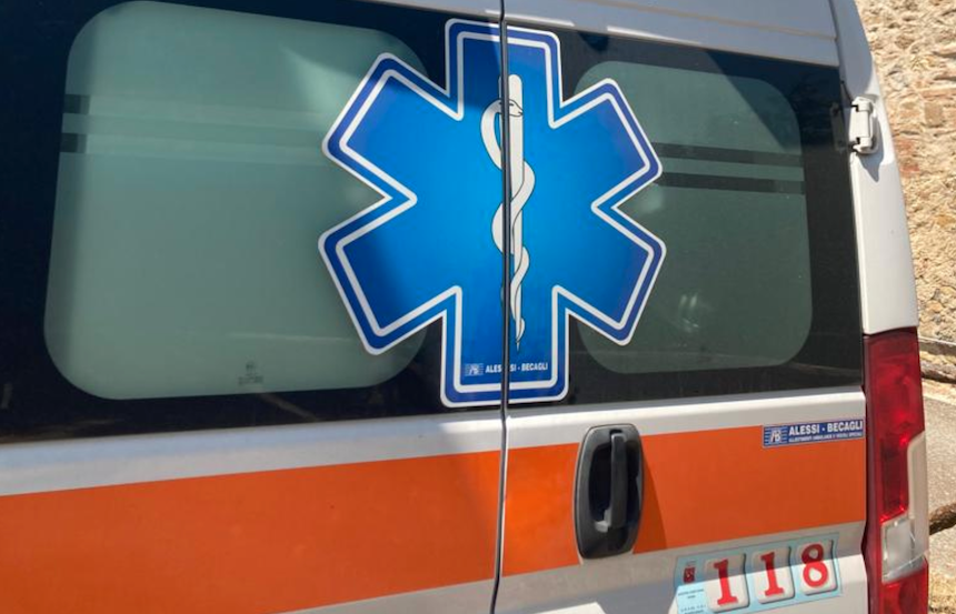 Incidente a Siena Ovest con varie auto coinvolte: ferite una 36enne ed una minore