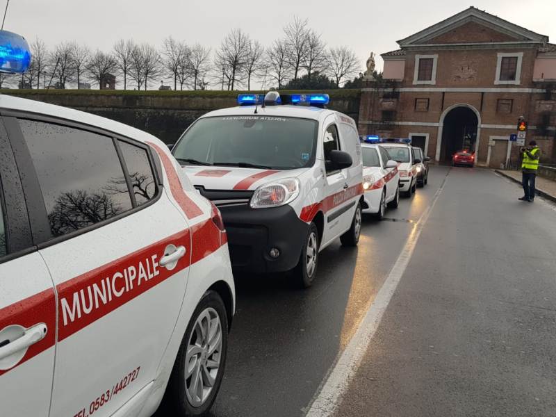 Investitore 48enne a Lucca muore in incidente.