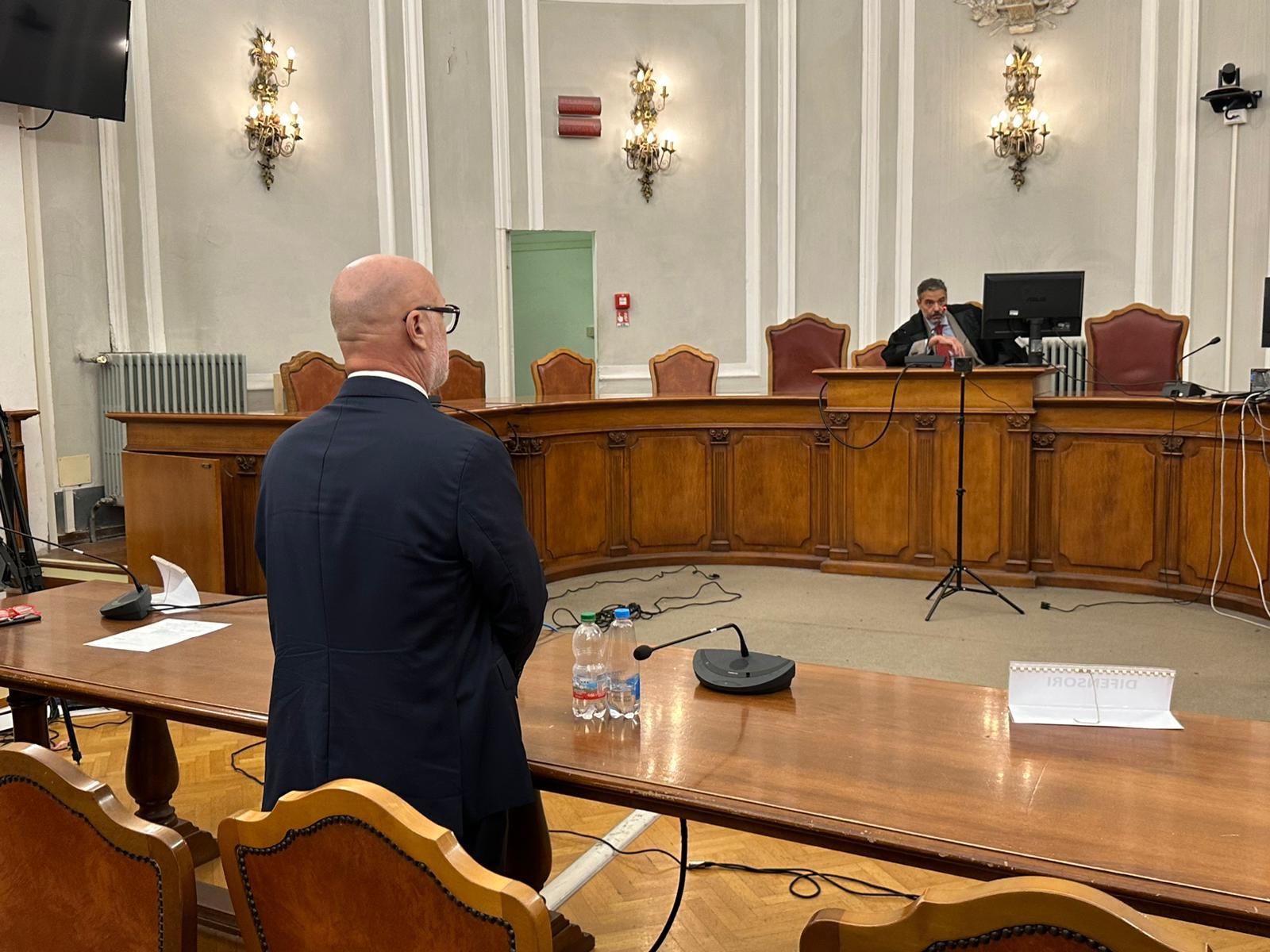 L'ex sindaco Nogarin condannato a tre anni per alluvione a Livorno.