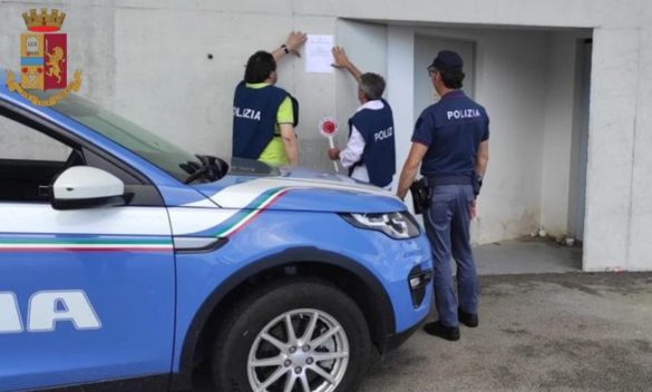 Locali a Firenze chiusi per pericolo sicurezza .