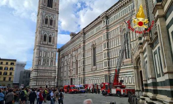 Malore su Cupola del Duomo di Firenze, soccorsa dai vigili - Ansa.it