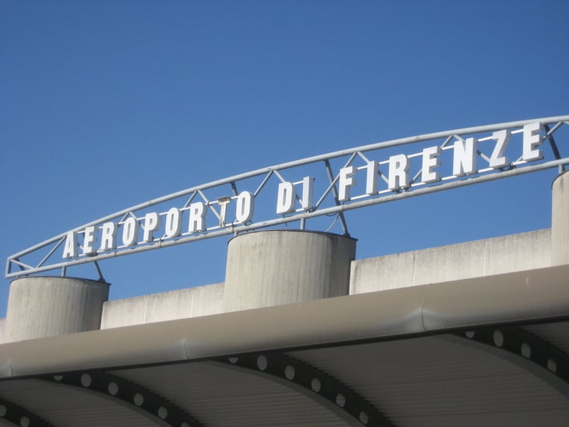 Manifestazione "Basta no!" sostiene il nuovo aeroporto di Firenze - TuttoSesto.