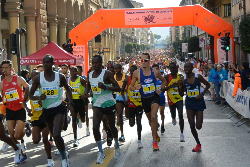 Maratonina Città di Arezzo, un festival africano sulla corsa