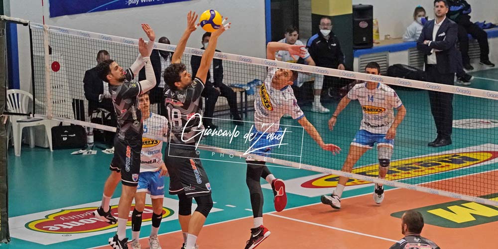 Maury's Com Cavi Tuscania in trasferta a Prato, un confronto tra due squadre di pallavolo.