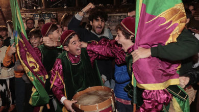 Minimasgalano trionfa sulla scena con le spettacolari foto dei Drago a Siena