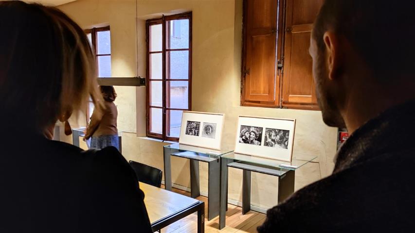 Mostra a Siena, "Dittici Occasionali" esplora la connessione tra fotografia e arte figurativa con 26 abbinamenti insoliti.