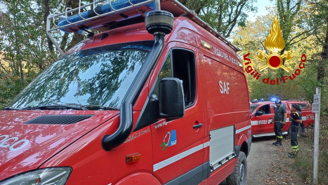 Motociclista ferito salvato grazie a un veicolo fuoristrada.