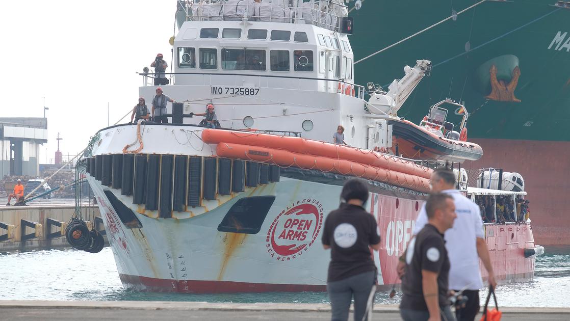 Multe fino a 10mila euro dopo sbarco a Marina di Carrara, Open Arms fermo amministrativo.