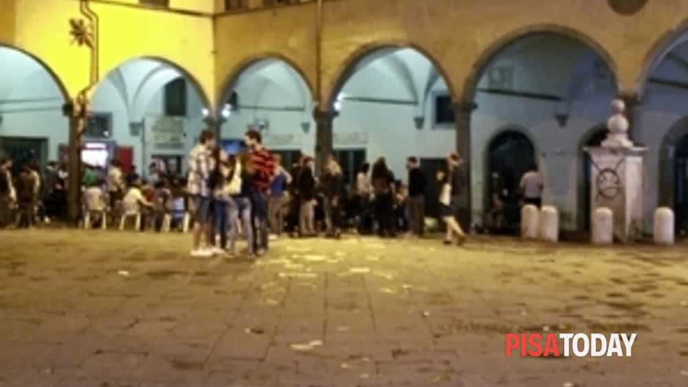 Negozio di Piazza delle Vettovaglie chiuso per tre mesi.