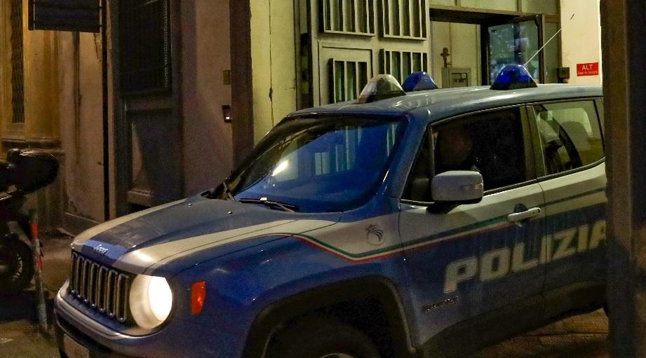 Nel centro di Prato, arrestato per molestie a tre donne in piazza.