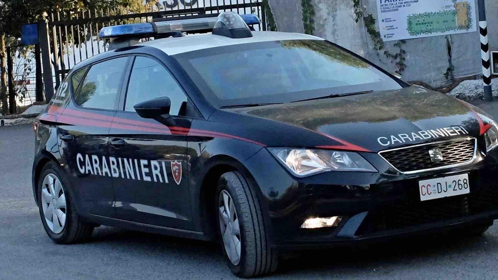 Notte brava a Firenze, spaccata e due rapine, arresti a seguito.