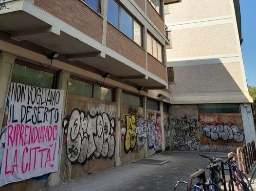 Nuova occupazione a Firenze dopo Romito, viale Gramsci.