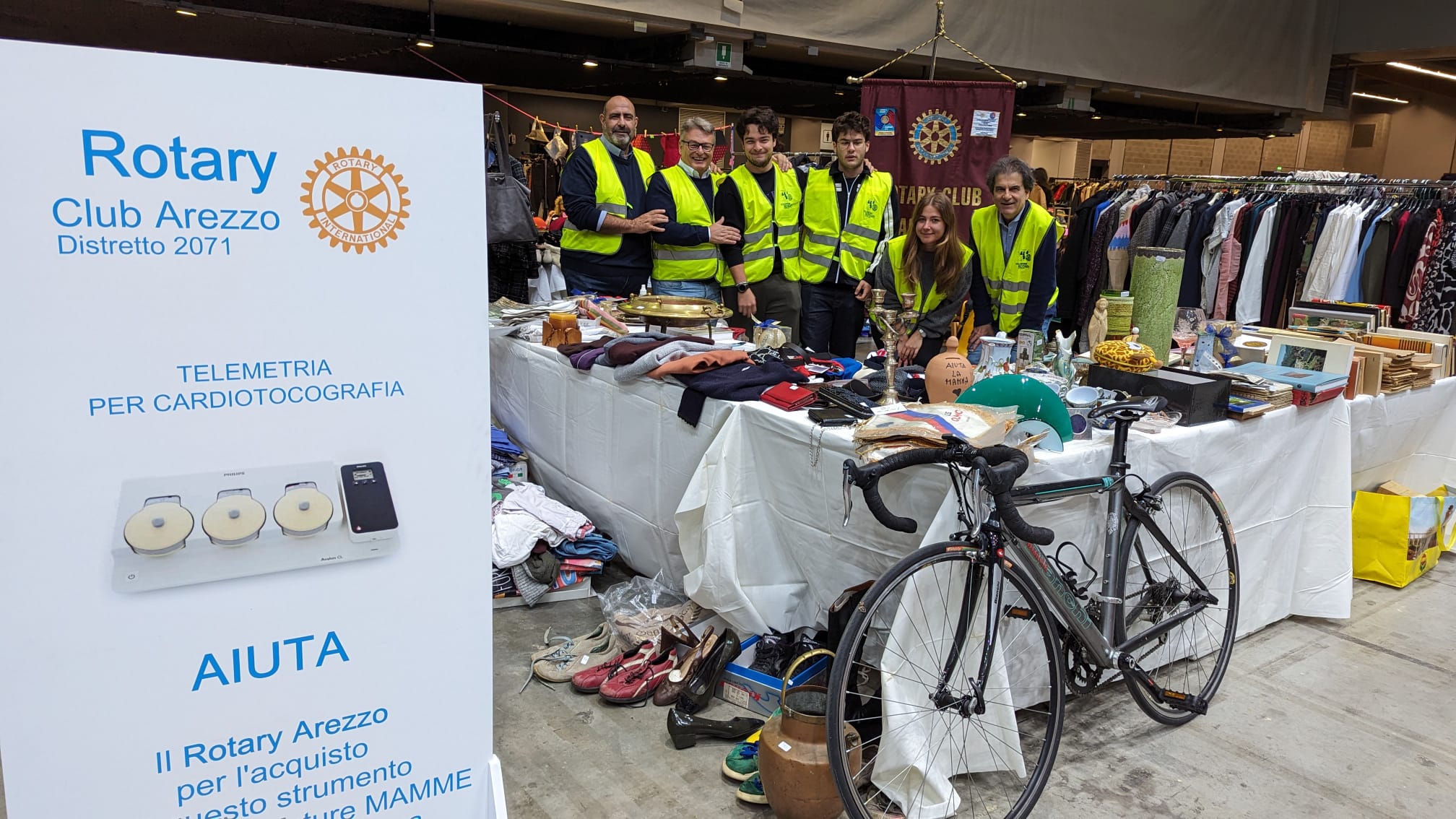 Nuovo strumento del Rotary Club Arezzo per il parto in acqua, un'opportunità innovativa.