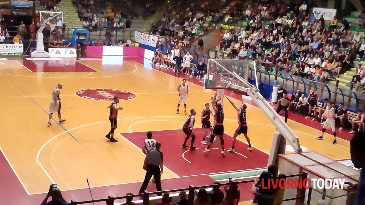 Oggi alle 18, il Basket B, la Libertas e la Pielle scendono in campo.