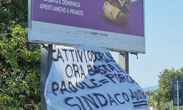 Protesta a Porcari “Cattivi Odori, Ora Basta!!! PADULE=PORCARI, Sindaco Aiuto..!!!