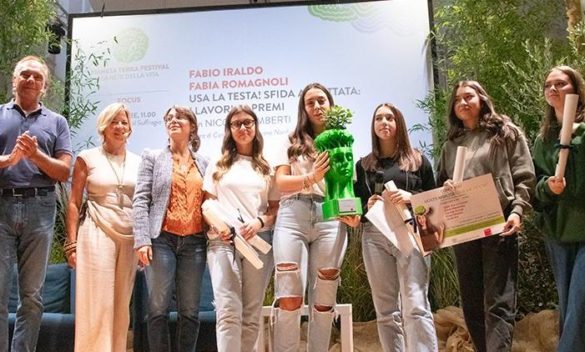 Premio “Sostenibilità, usa la testa” vinto da ragazze dell'ISI Garfagnana, Lucca.