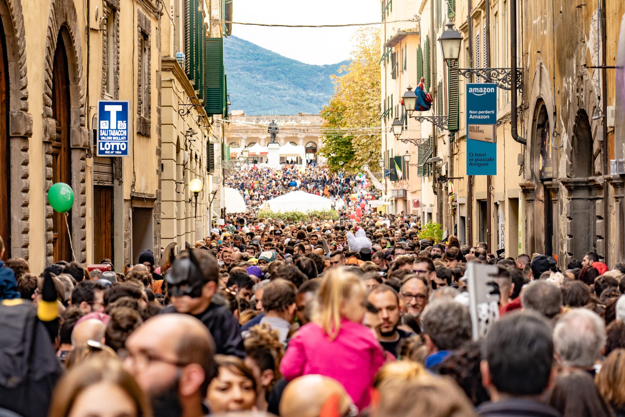 Provvedimenti per agevolare Lucca Comics & Games, treni, parcheggi e viabilità - intoscana.