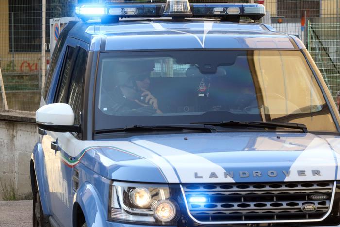 Rubano 40 kg di rame a Firenze, arrestati.