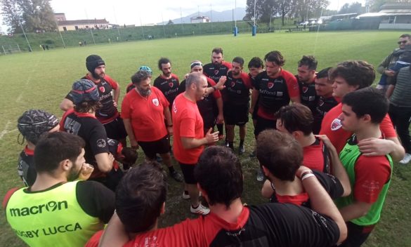 Rugby Lucca sconfitto dal Gispi Prato, delusione all'esordio in casa