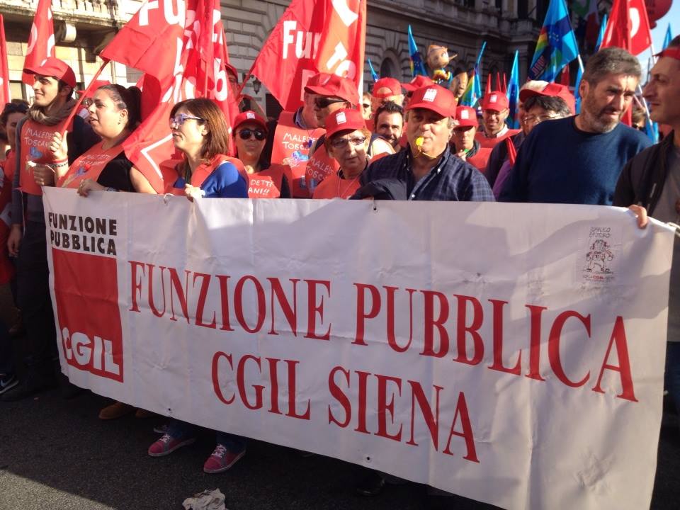 Sciopero dei lavoratori anche a Siena, protesta contro l'Ispettorato del lavoro.