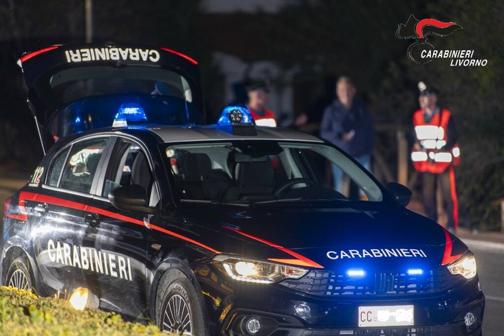 Scooterista con bottiglia tra le gambe fermato dalla polizia - Tirreno Elba News