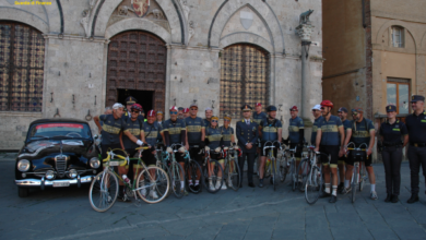 Siena Eroica a Gaiole in Chianti, Fiamme Gialle e auto storiche protagoniste del Palio | Notizie su Palio di Siena e altre competizioni d'Italia.