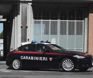 Sindacato Carabinieri chiede intervento per sicurezza a Livorno e Piombino, maggiori risorse e equipaggiamenti adeguati per combattere la criminalità.