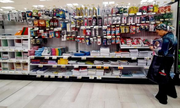 Supermercati di Livorno e provincia aderiscono ai prezzi bloccati per contrastare l'inflazione.