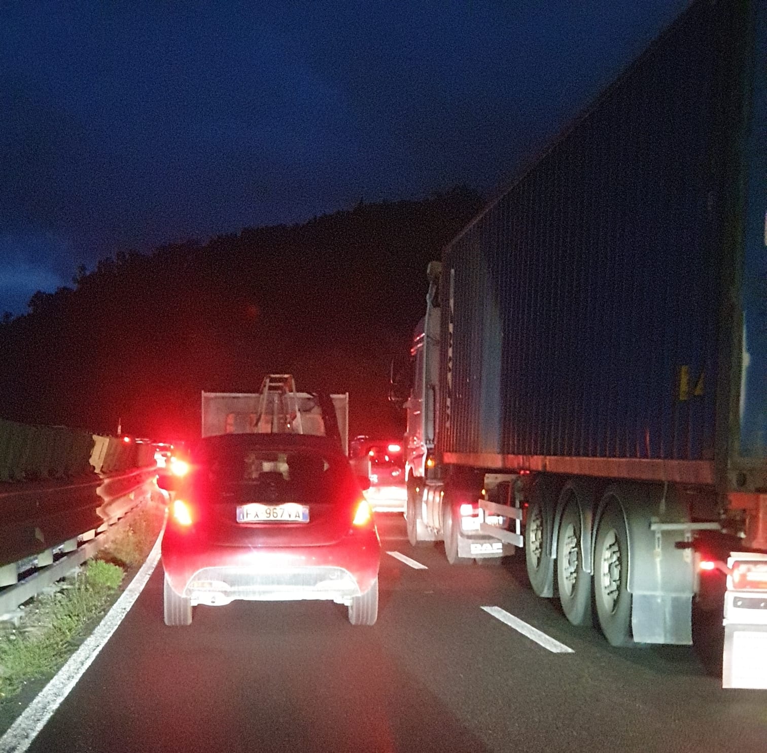 Tamponamento Autopalio in direzione Siena causa traffico paralizzato.