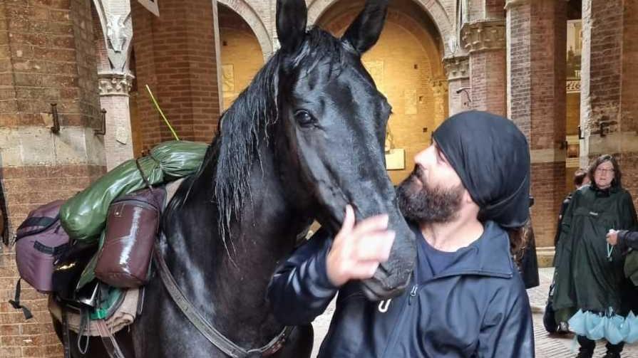 Tappa a Siena di Moroni e la cavalla Furia, un connubio vincente.