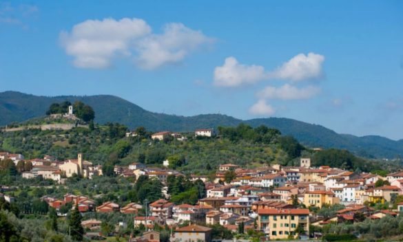 Vie dell'acqua, nuovi sentieri escursionistici aperti con una passeggiata inaugurale.