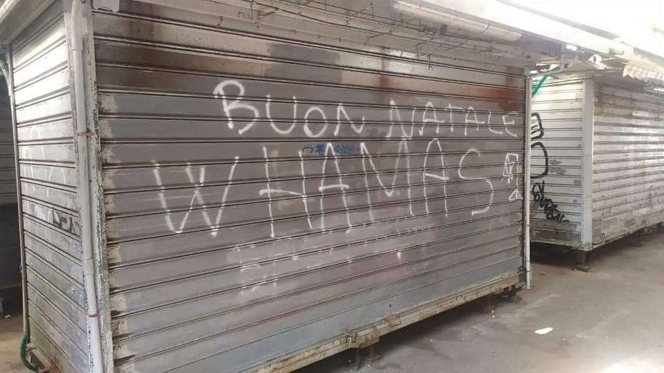 "W Hamas", scritta provocatoria sul mercato di Livorno.