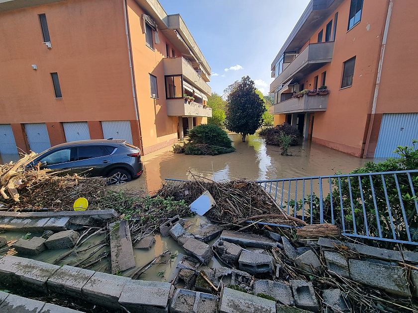 1.000 volontari a Campi in soccorso della protezione civile contro il maltempo.