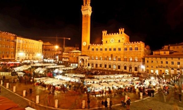 A Siena si accende il Natale, "una festa continua"