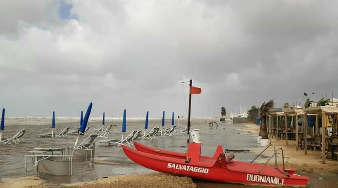 allagamenti a lido di camaiore