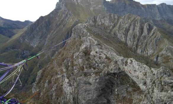 Le Alpi Apuane di Stazzema diventano scenario e location prediletta pdf il tricklining