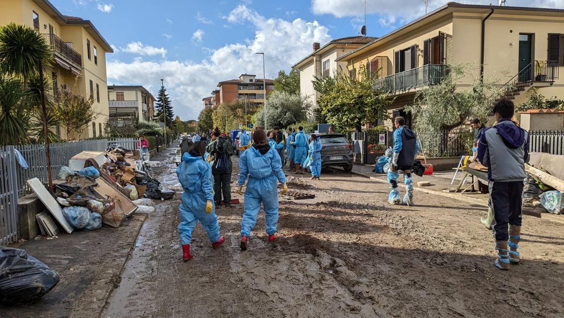 Artigiani soccorrono aziende colpite dall'alluvione sulla Piana