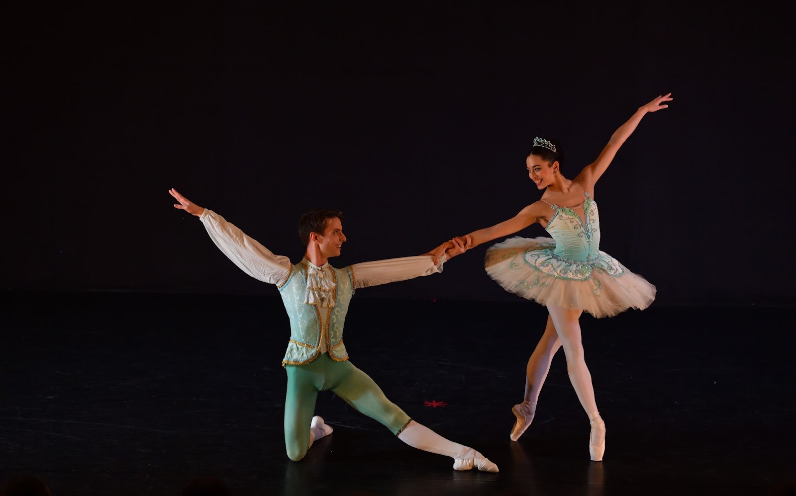 Balletto di Siena in Grecia per Tournée "The Great Pas de Deux" - Siena News