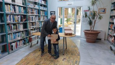 Bambino di 5 anni prende 125 libri in biblioteca, vincitore di premio a Montemurlo.