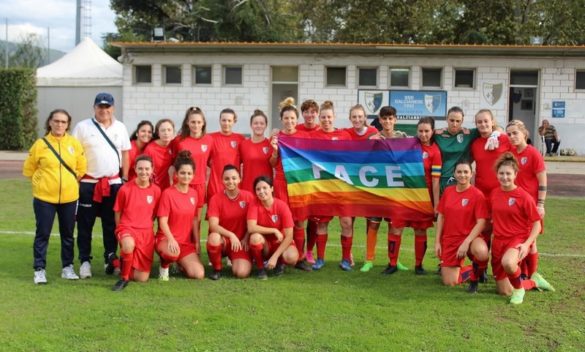 Calcio Prato, Galcianese con bandiera pace in campo