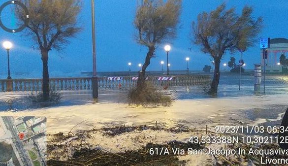 Chiuso tratto Viale Italia a causa maltempo - Livorno Sera