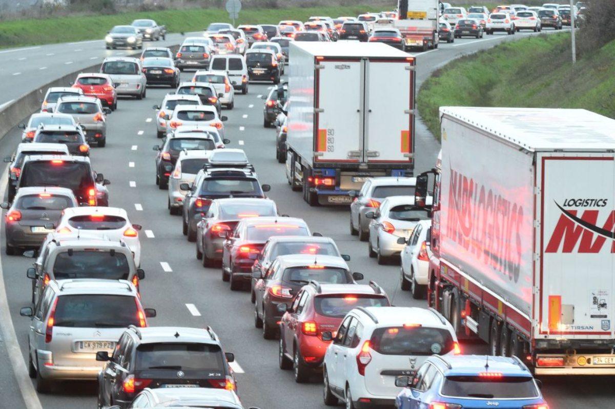 Chiuso tratto tra Valdarno e Arezzo verso Roma nella notte.