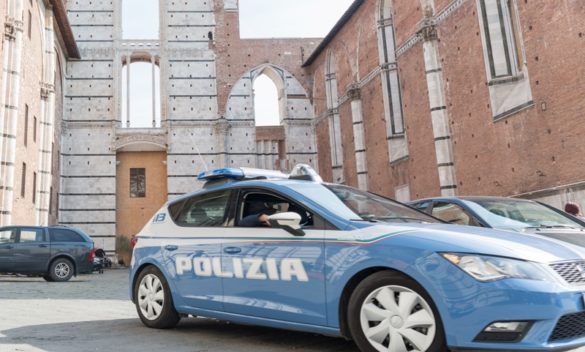 Controlli di polizia a Siena perriportare movida infrasettimanale fuori dall'orario di chiusura